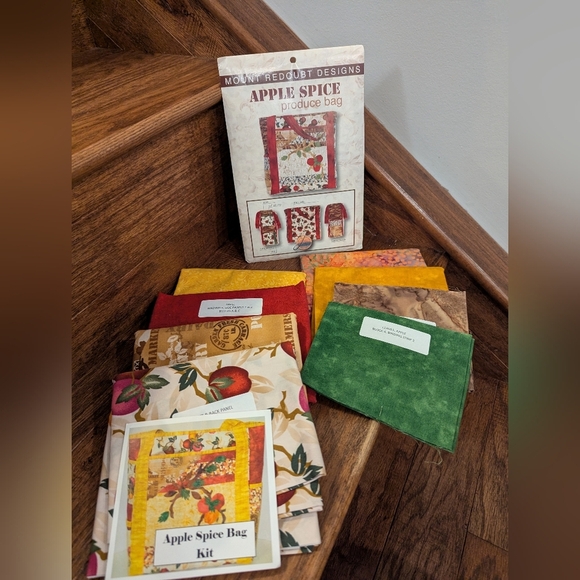 Mount Redoubt Designs by Letita Hutchings Apple spice produce bag Quilt Project - Picture 2 of 11